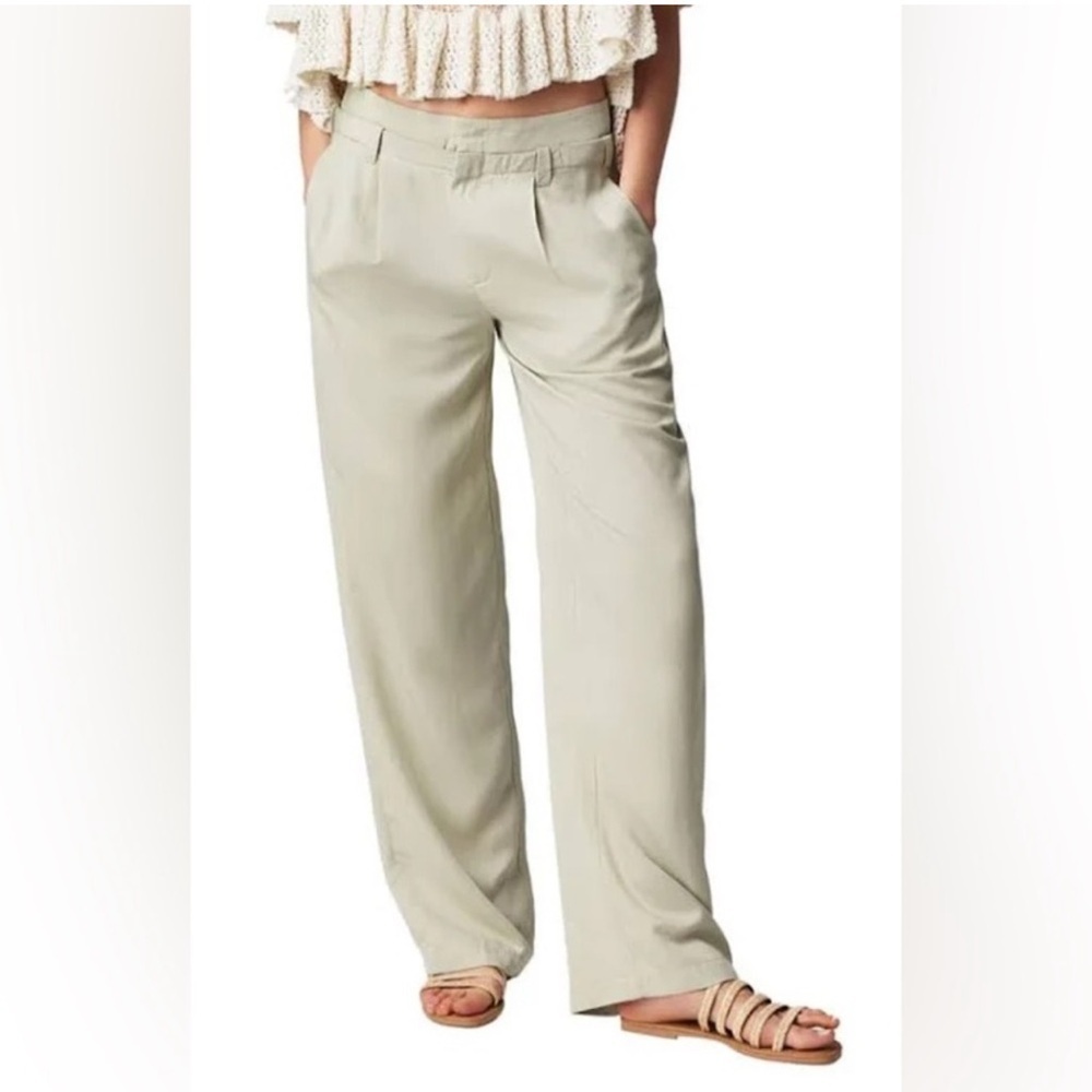 Free people falling out‎ trouser in alfalfa green belted pants adjustable light